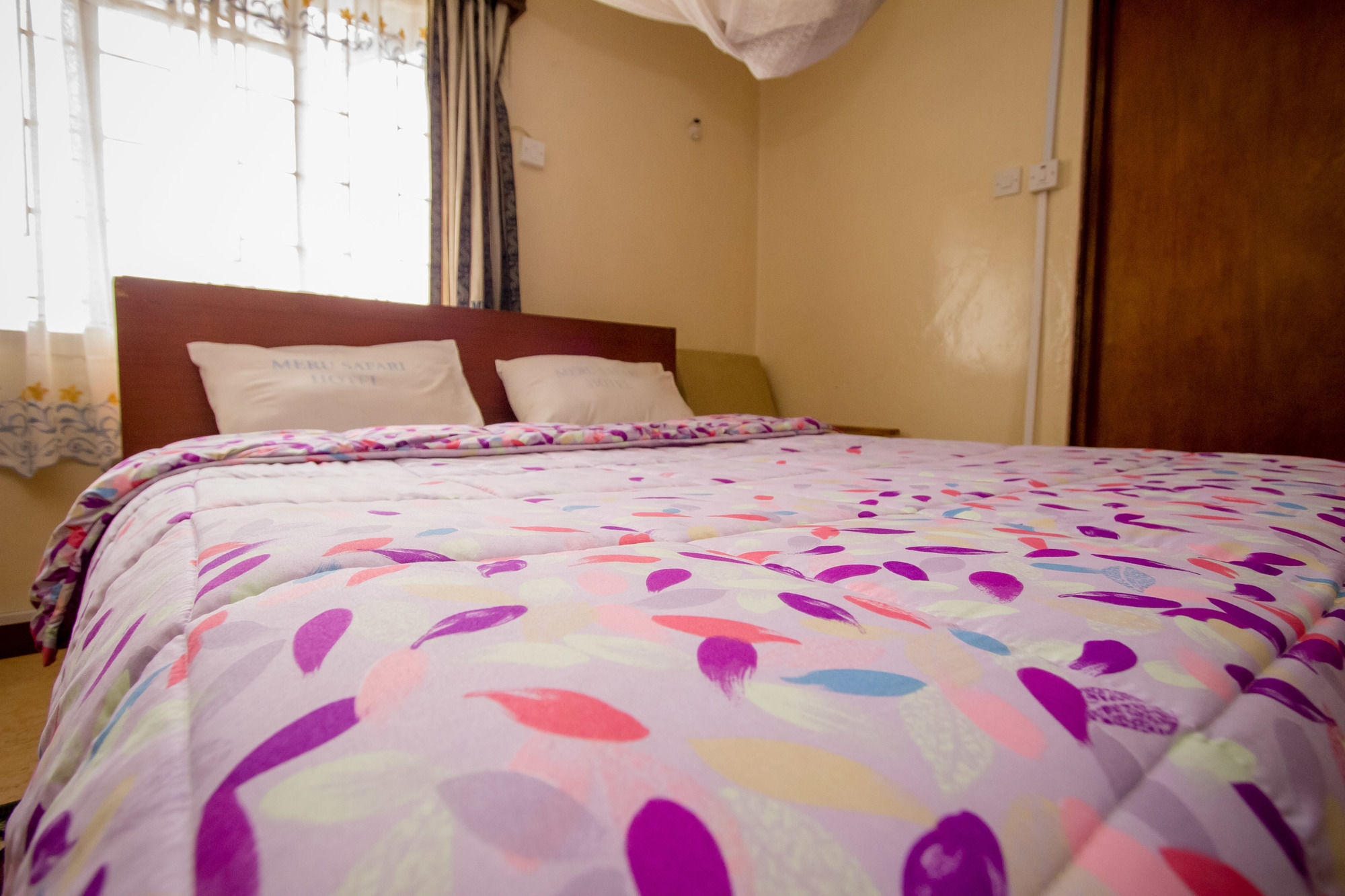 Meru Safari Hotel Экстерьер фото